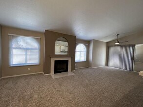 Building Photo - 7570 W Flamingo Rd