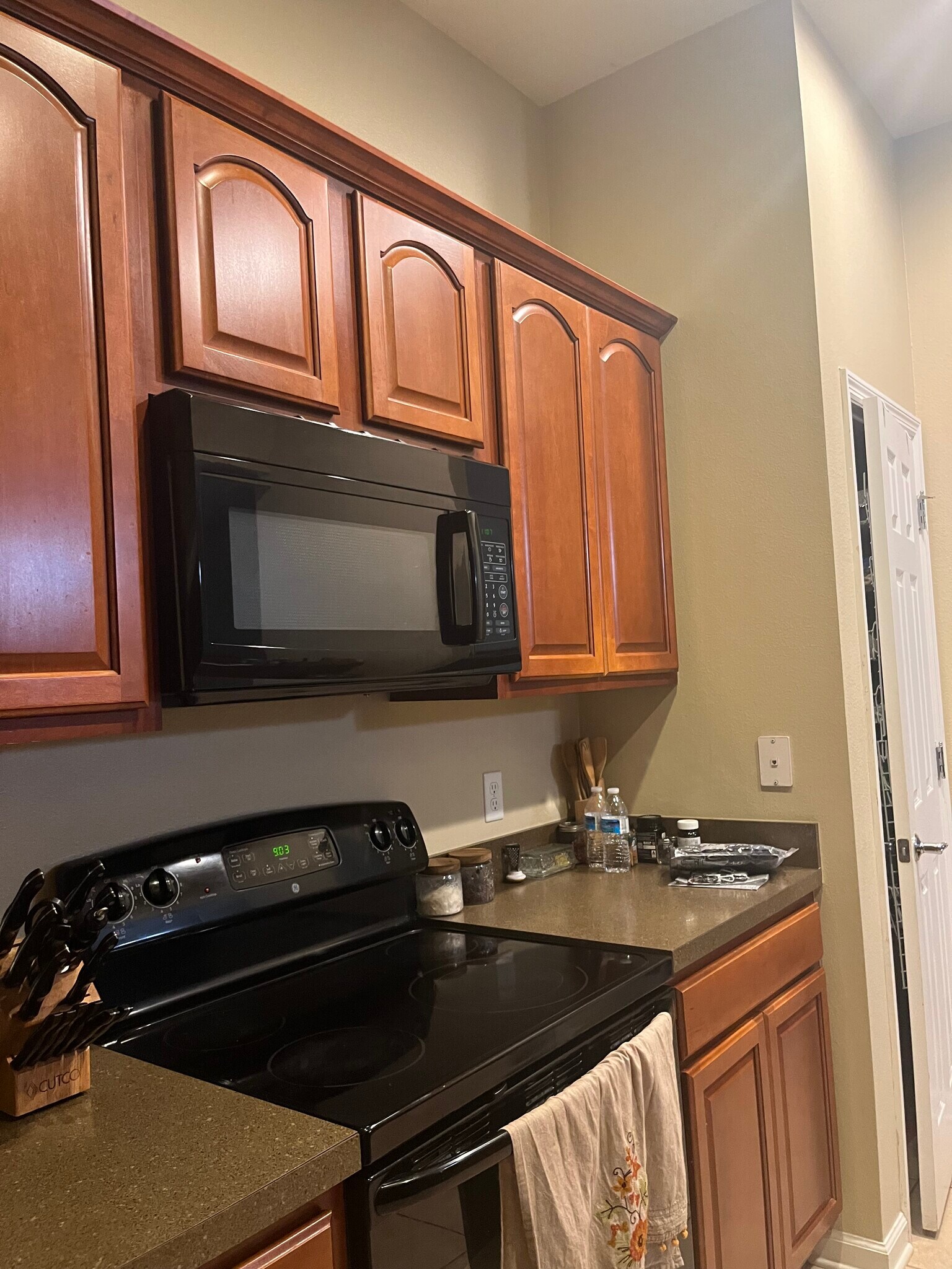 Building Photo - 2966 Santa Marcos Dr