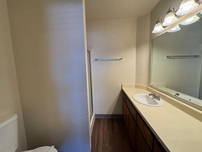Building Photo - 4208 White Ln