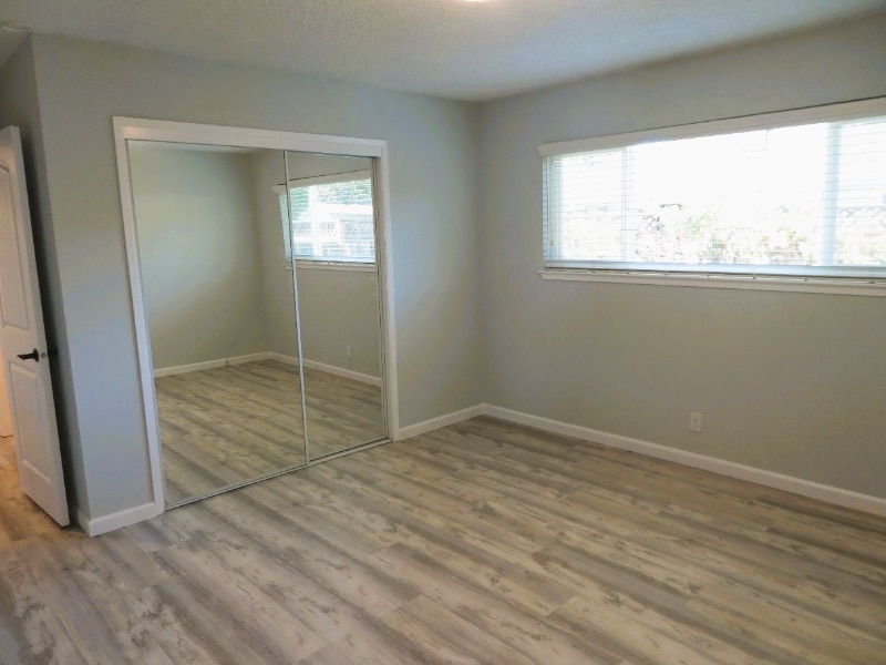 Building Photo - 974 Rose Ave