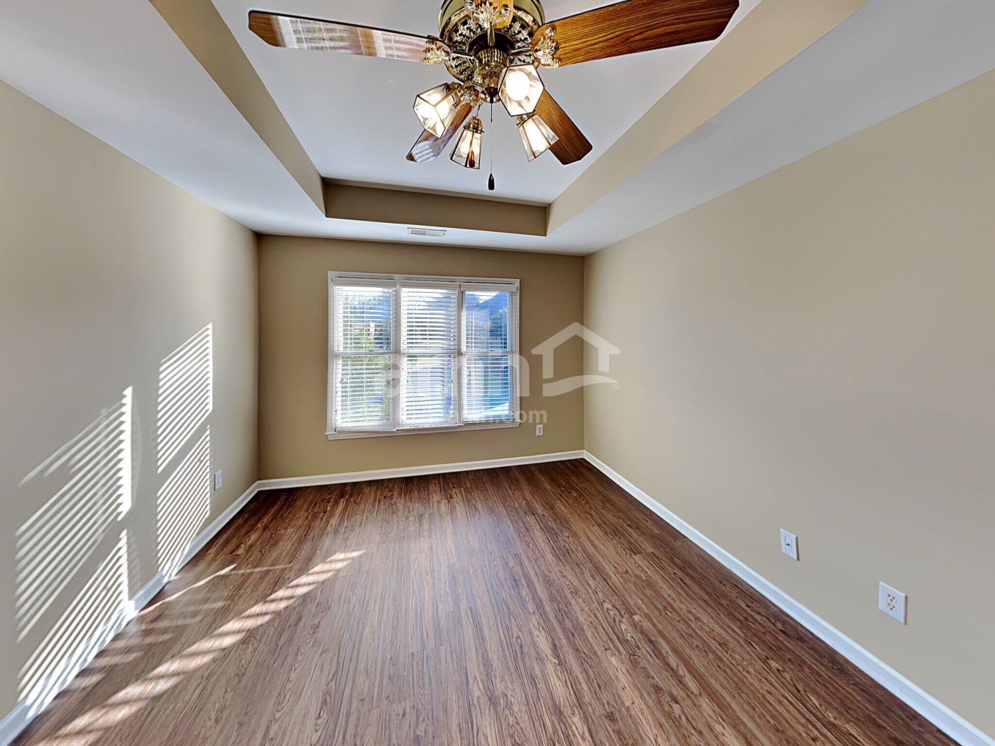 Building Photo - 5718 Chadwick Ln