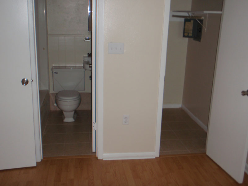 Building Photo - 603 Sunset Ln