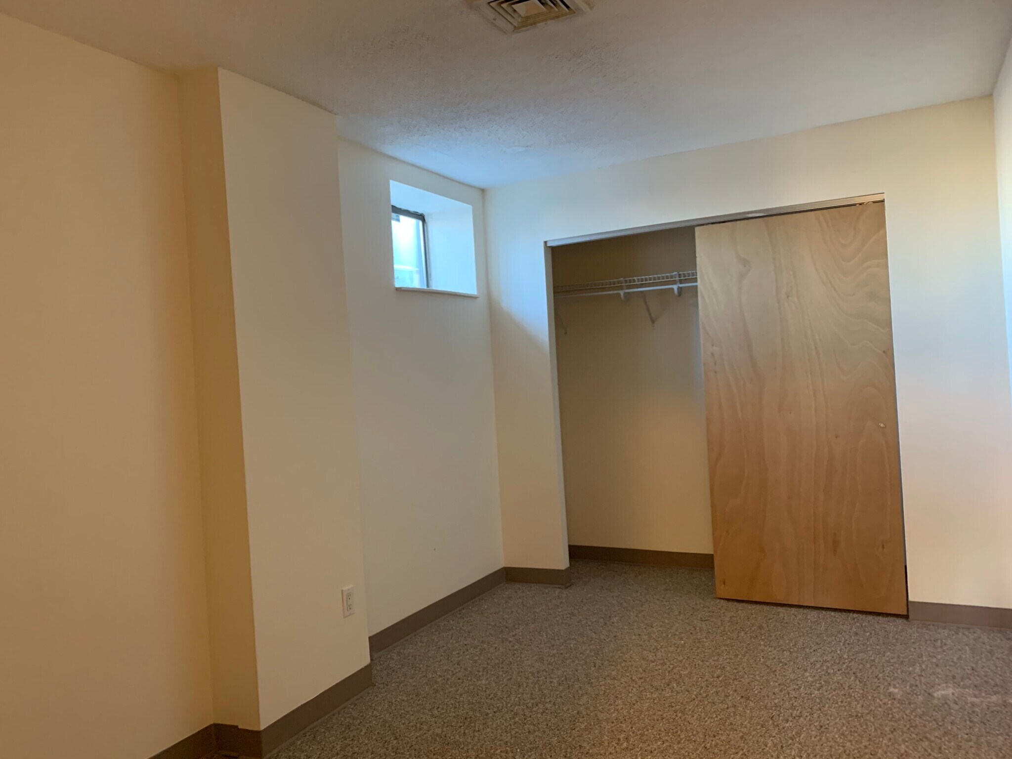 Building Photo - 1126 Boylston St