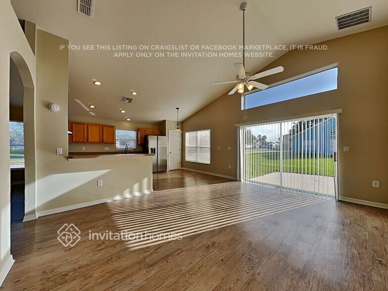 Building Photo - 2140 Rose Blvd
