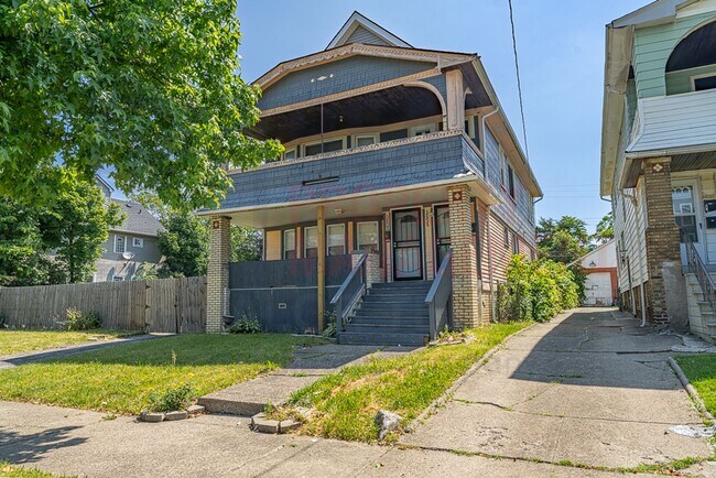 Building Photo - 3633 E 153rd St