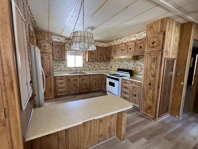 Building Photo - 2 Bedroom Manufactured Home in Bullhead City