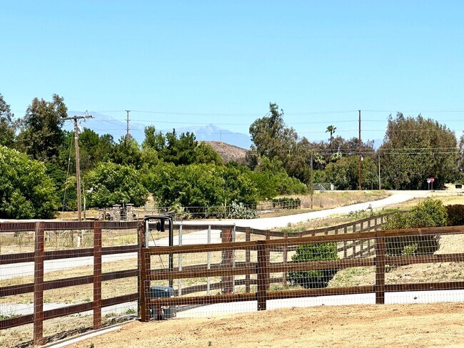 Building Photo - LUXE NEW BUILD ON PROPERTY IN MENIFEE!