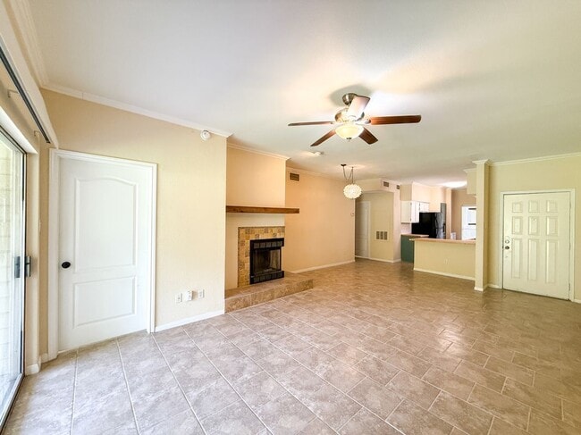 Building Photo - 2450 Wickersham Ln