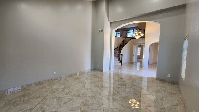 Building Photo - 4 Bedroom Home in the Kerby Estates Commun...