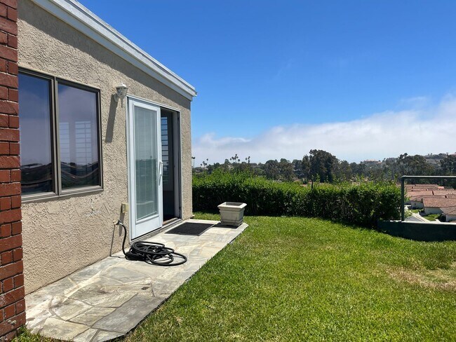 Building Photo - Stunning *VIEW* home for rent in desirable...