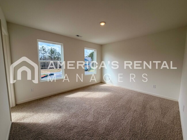 Building Photo - Modern Two Story Living in Doss Ferry - Available NOW!!