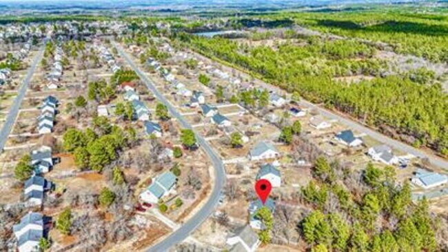 Building Photo - 475 Northview Dr