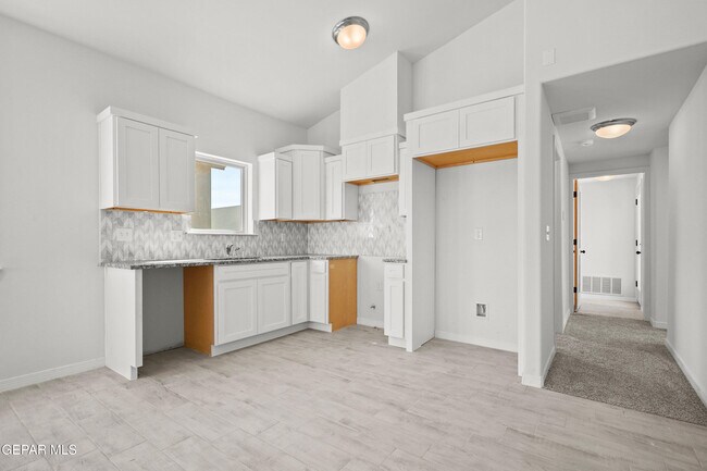Building Photo - 14372 Bill Lazor Pkwy