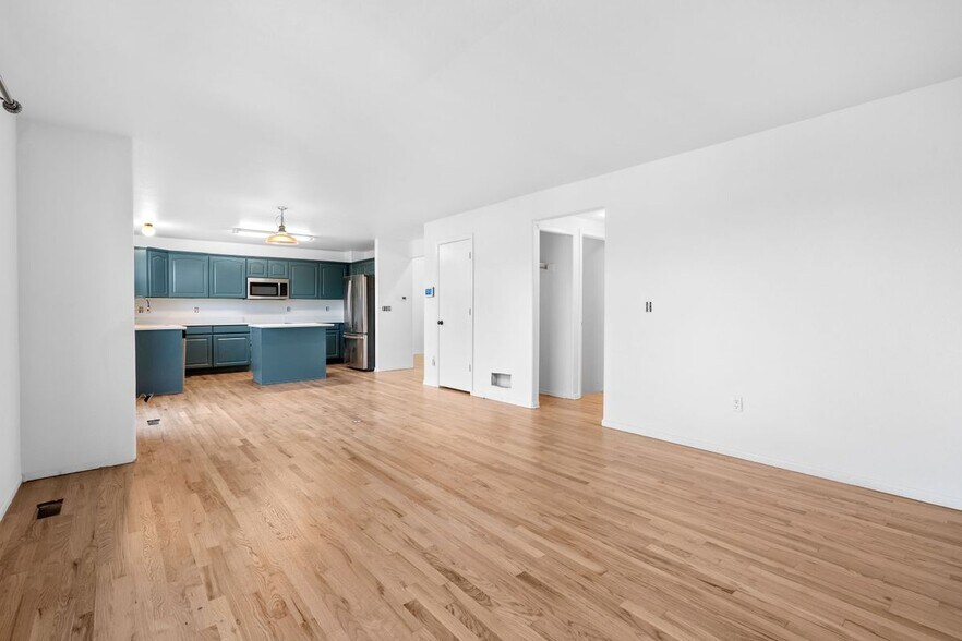 Building Photo - 12620 Winona Ct