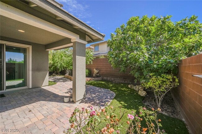 Building Photo - 5484 Sentinel Point Ct