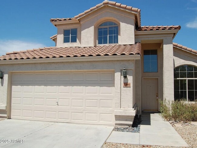 Building Photo - 2346 S Navajo Way