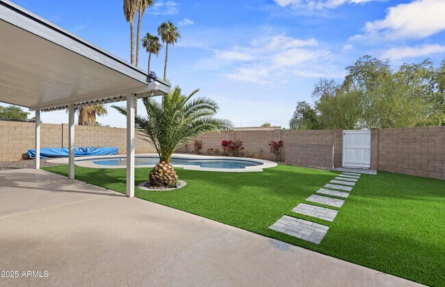 Building Photo - 11615 N 30th St