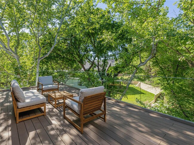 Building Photo - 2806 Geronimo Trail