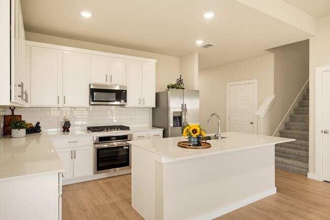 Building Photo - 1436 Companero St