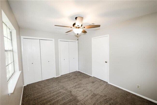 Building Photo - 1700 Waterloo Trl