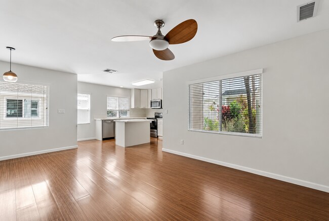 Building Photo - 91-1319-1319 Kaileolea Dr
