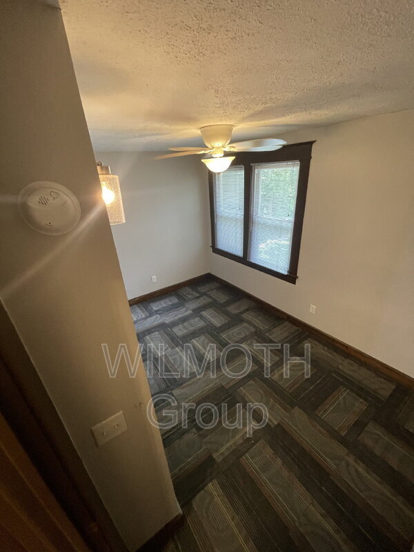 Building Photo - 2107 E Michigan St