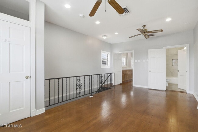 Building Photo - 4410 Trowbridge Dr
