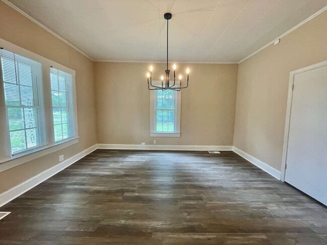 Building Photo - Spacious Newly Renovated 4-Bedroom Farmhouse with 2.5 Baths in Raeford!
