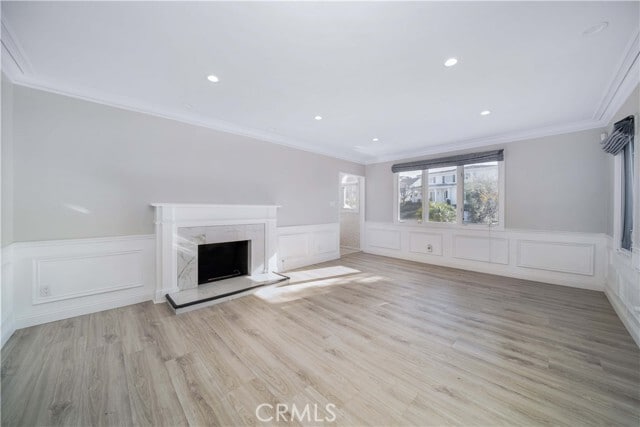 Building Photo - 2714 Club Dr