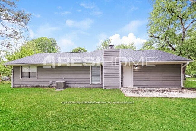 Building Photo - 1546 Thornwood Ct