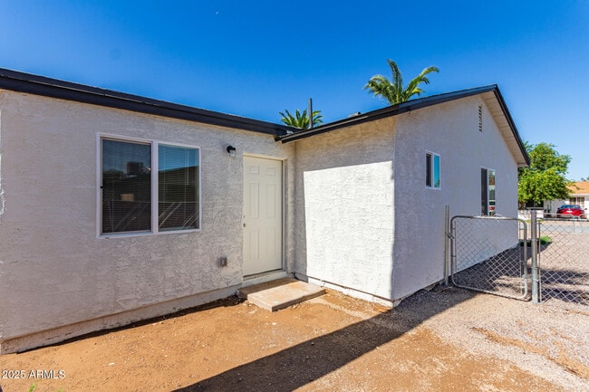 Building Photo - 4013 W Nancy Ln