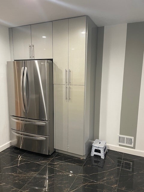 Building Photo - 15 Weed Ave