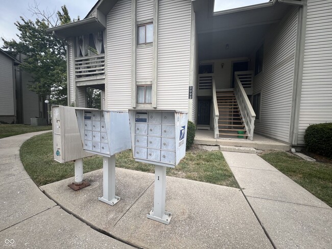 Building Photo - 2922 Eagles Crest Cir