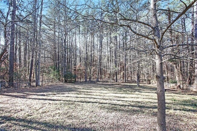 Building Photo - 5345 Sugar Ridge Dr