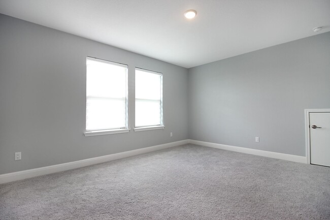 Building Photo - COMING SOON - AUGUST 2025 -Stunning 5-Bedr...