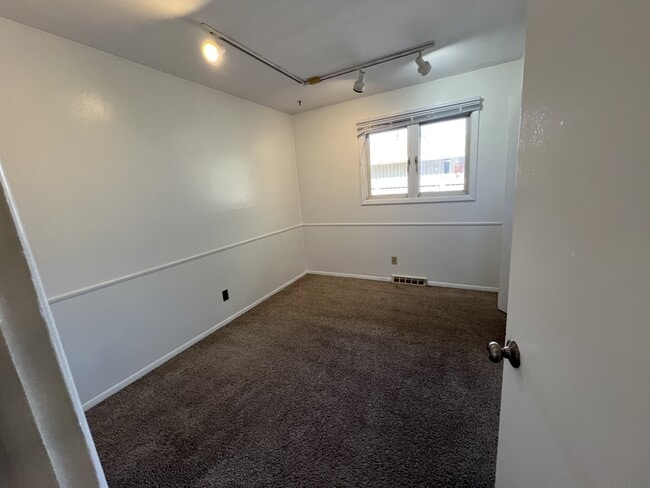 Building Photo - 4125 Apache Rd