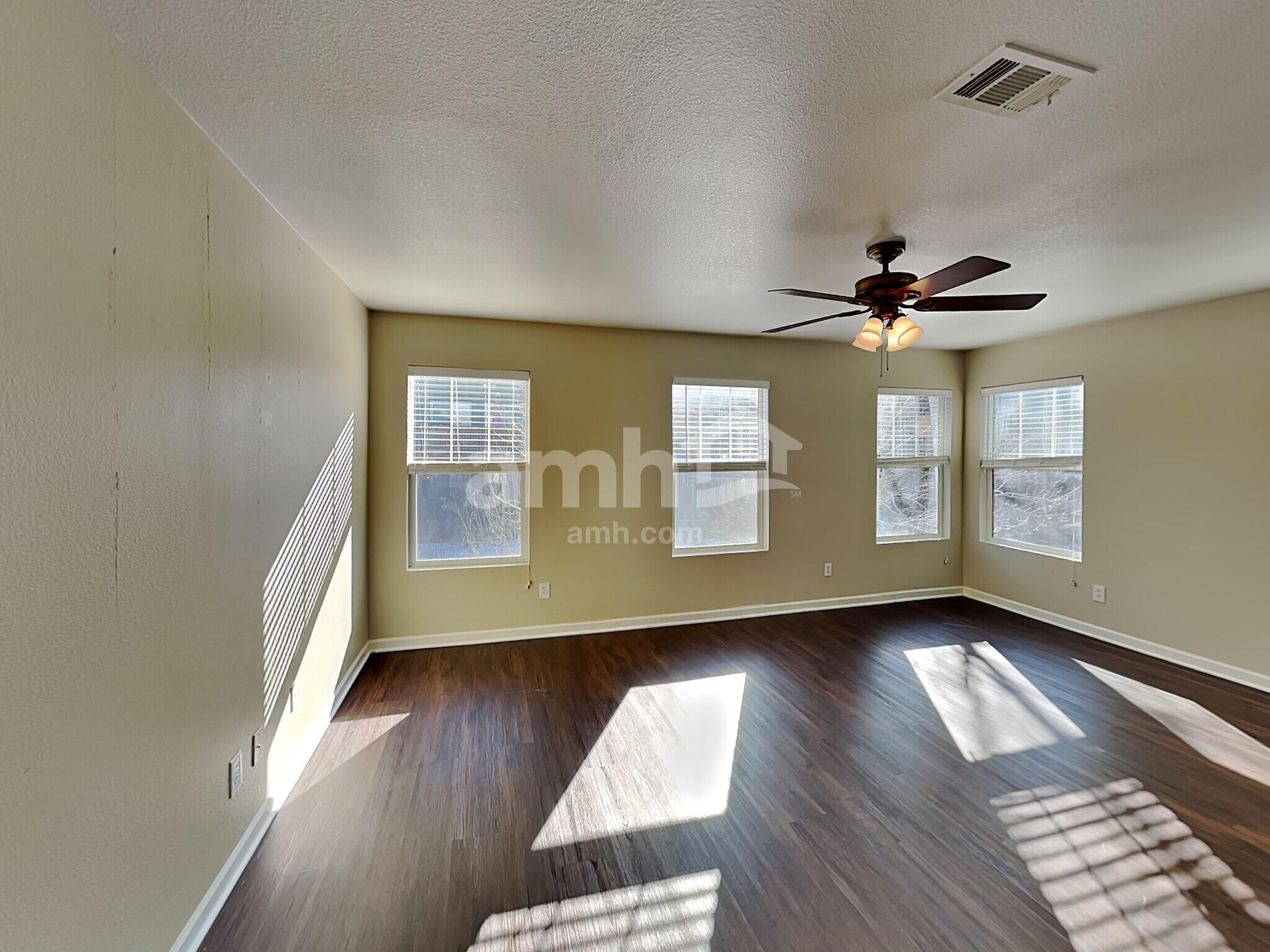 Building Photo - 22262 E Bellewood Pl