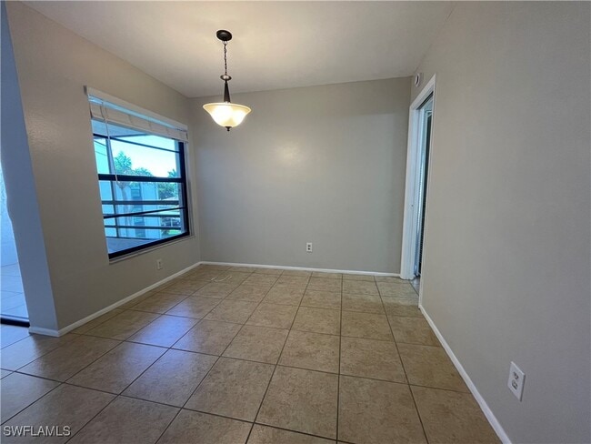 Building Photo - 3615 Boca Ciega Dr