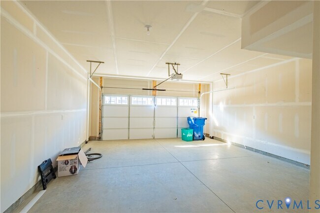 Building Photo - 6837 Leire Ln