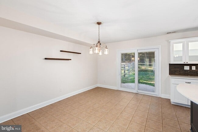 Building Photo - 3491 Coventry Pl