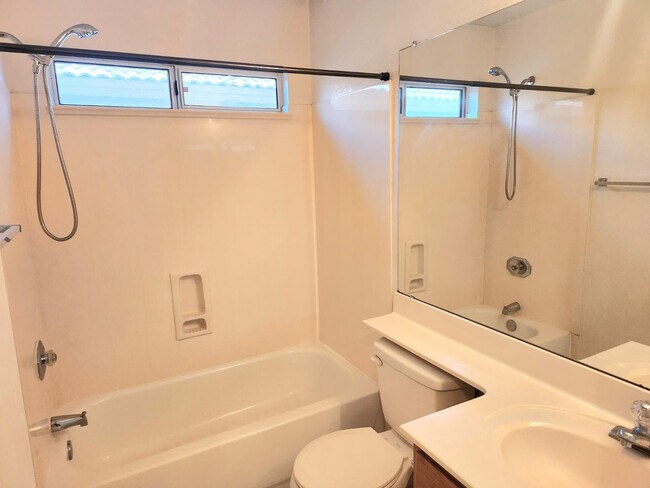 Building Photo - 9211 W Sandra Terrace