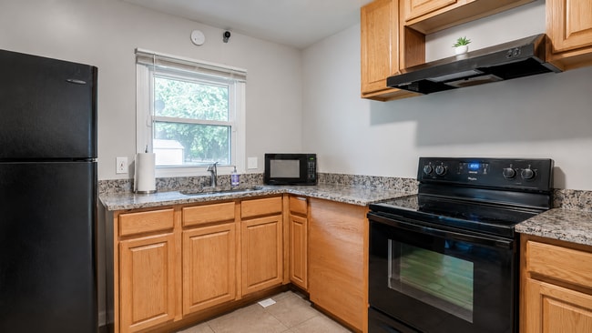 Building Photo - 4311 Cedar Ridge Trail