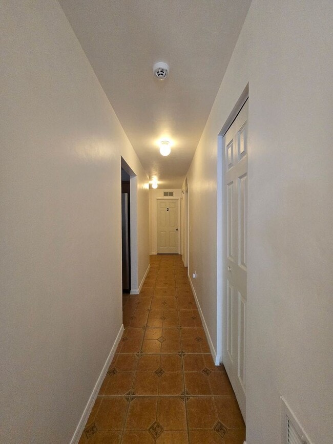 Building Photo - Charming single-story 3-bedroom, 2-bath home