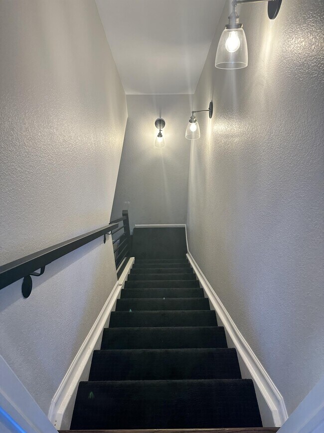 Building Photo - 8361 Briar Trace Way