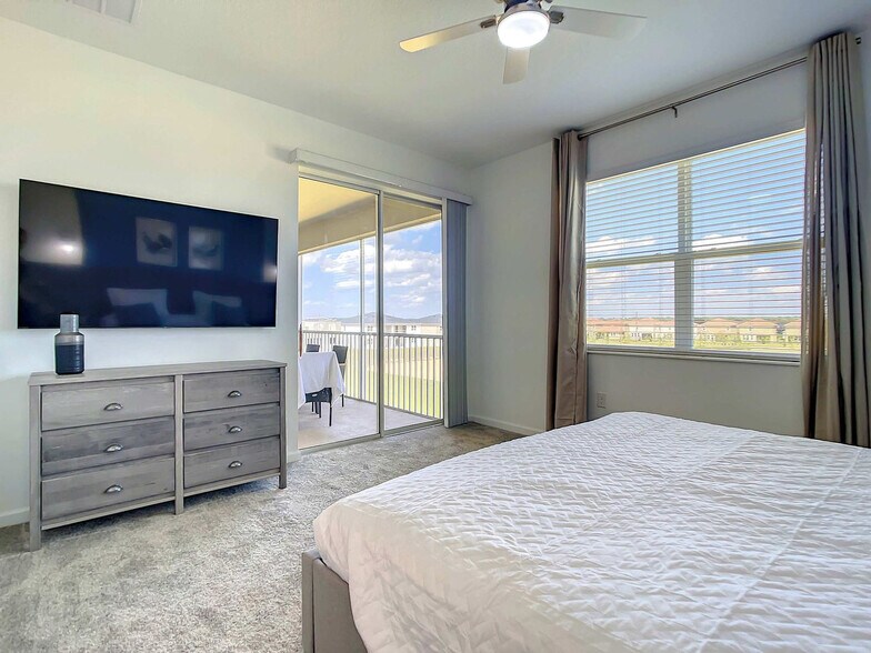 Building Photo - 1003 Splash Shot Pl