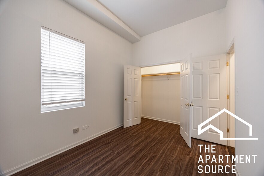 Building Photo - 2112 N Campbell Ave