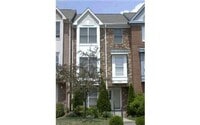 Building Photo - Large and Very Nice 3-bedroom Townhouse