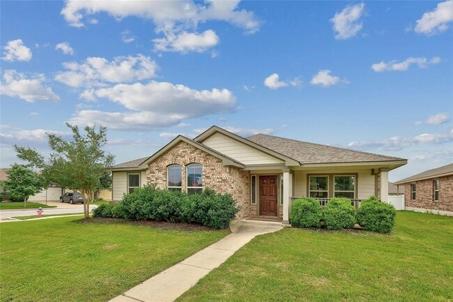 Primary Photo - 1115 Petroglyph Trail