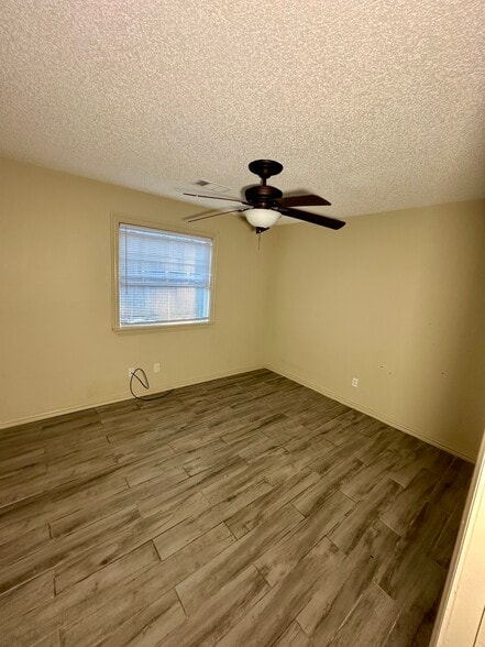 Guest Bedroom - 500 N 46th St