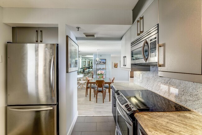 Building Photo - 200 Ocean Trail Way